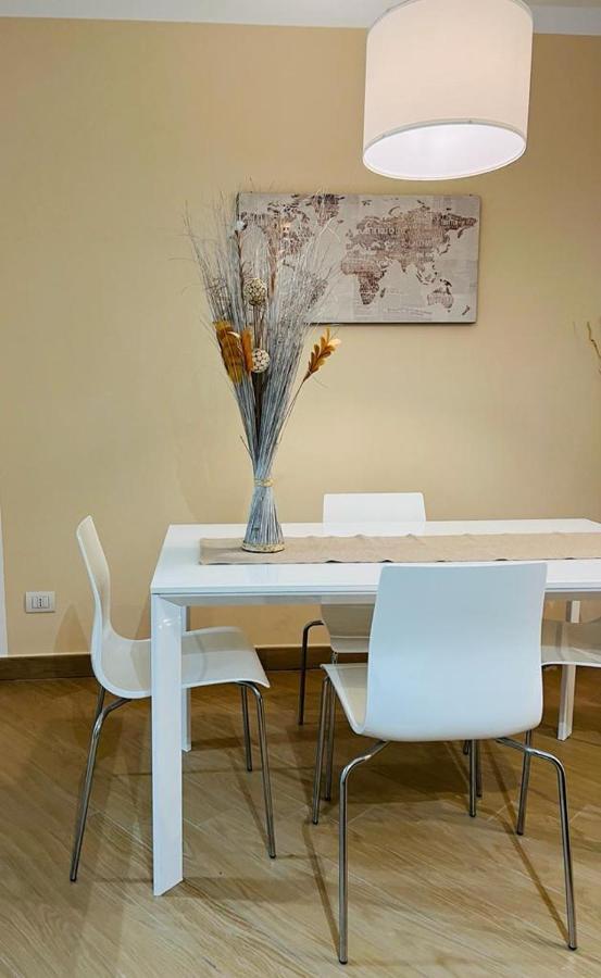 Comecasa Modern Apartment In Historical Centre Asti Eksteriør bilde