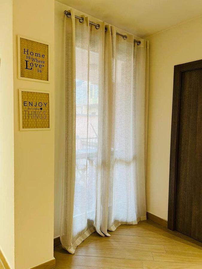 Comecasa Modern Apartment In Historical Centre Asti Eksteriør bilde