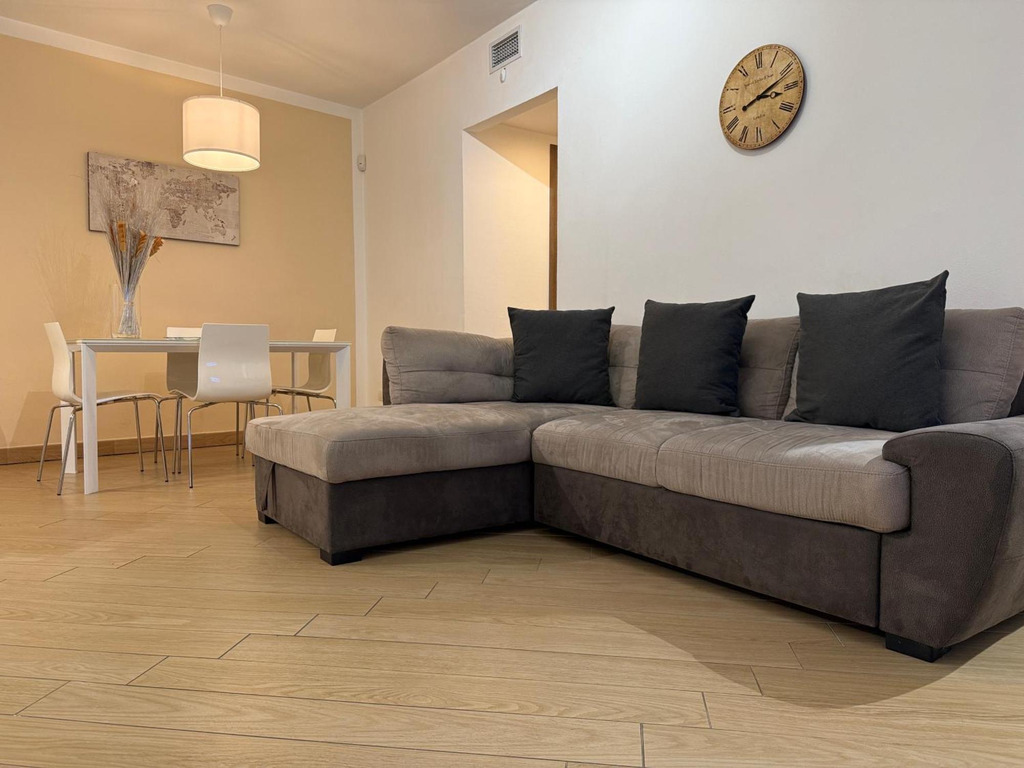 Comecasa Modern Apartment In Historical Centre Asti Eksteriør bilde